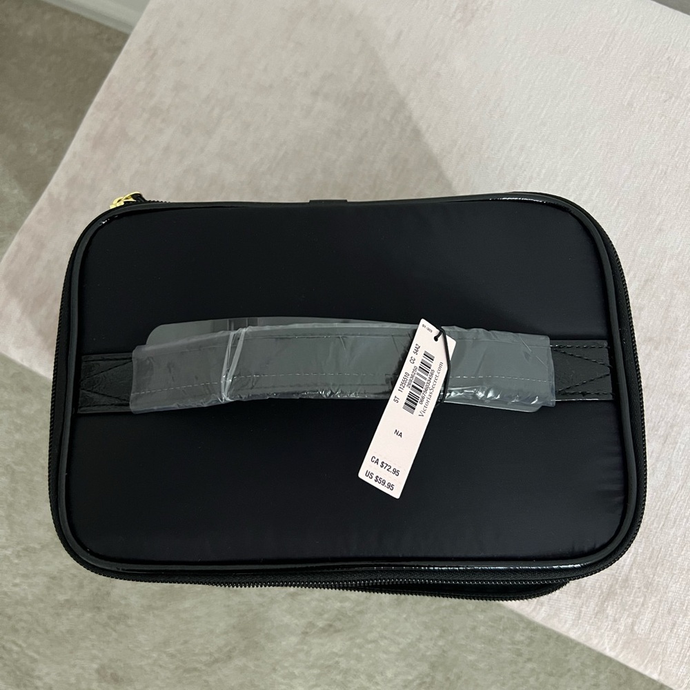 Victoria’s Secret Express Train Case - Picture 2 of 5
